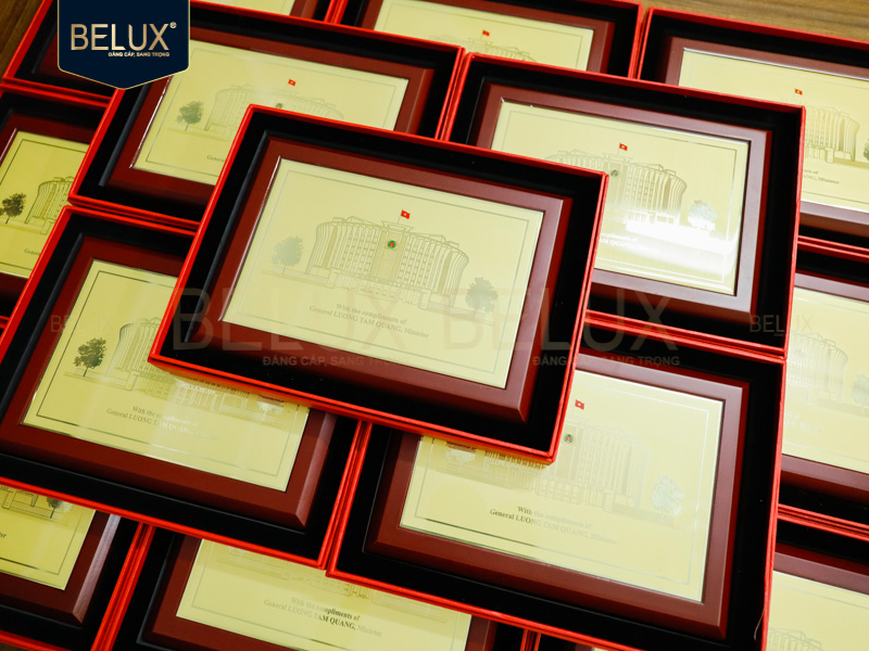 Lô tranh Tòa Nhà Bộ Công An 25x20cm bằng đồng thiết kế theo yêu cầu